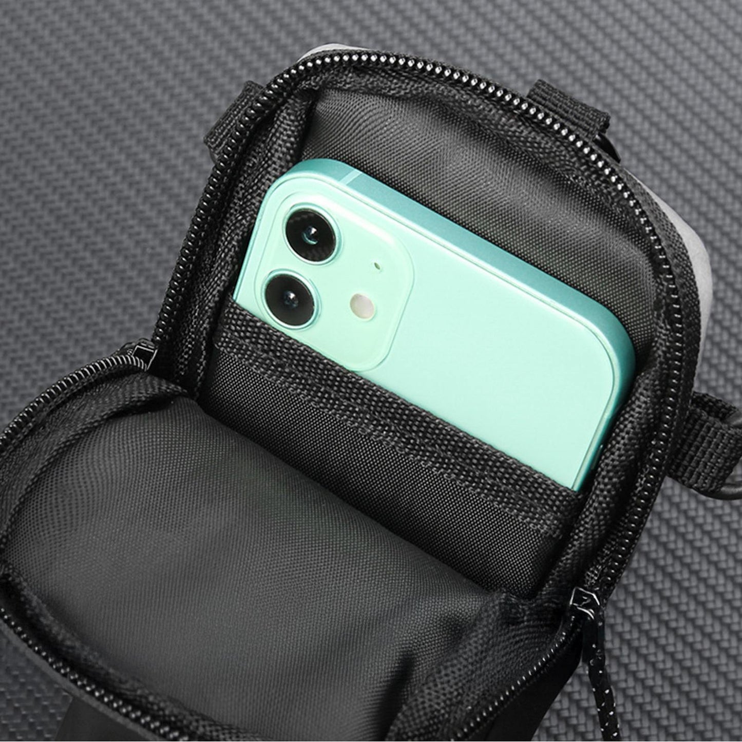 Sporting Goods – Armband bag, armband for phone for running - Carlat