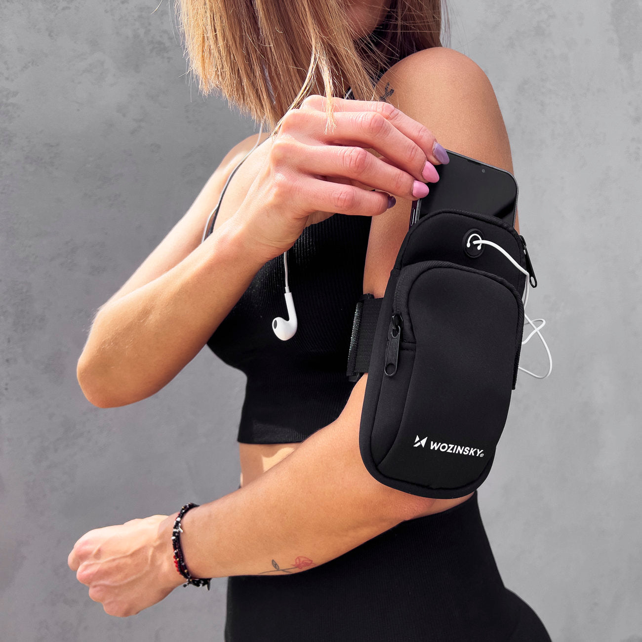 Sporting Goods – Running armband, black - Carlat