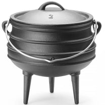 Stock Pots – Cast iron cauldron, hunting pot over the - Carlat