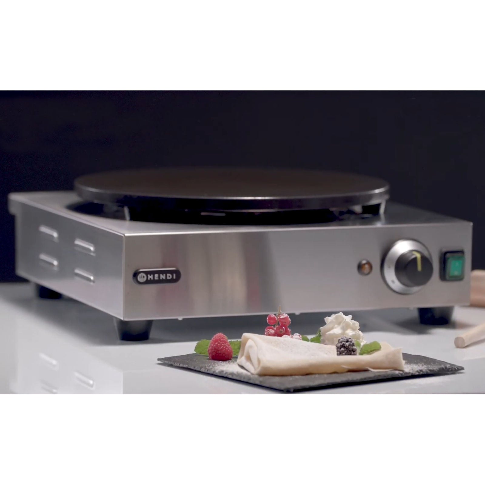Toasters & Grills – Round electric pancake maker, diameter. 40 - Carlat
