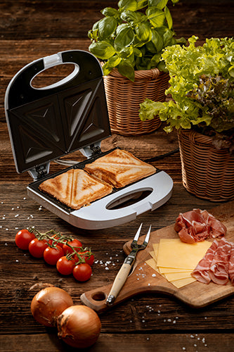 ADLER Toasters and Toast Makers – AD 301 Sandwich Toaster – image 5