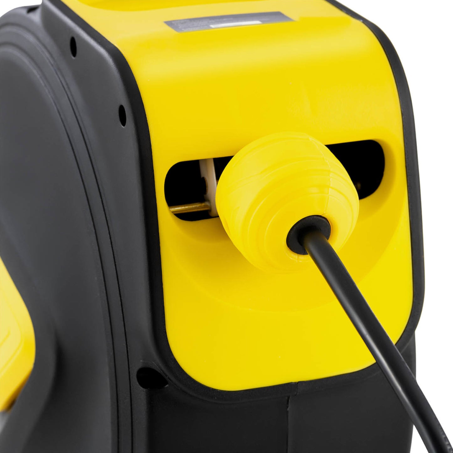 Tools – Automatic electric extension cord on the reel drum - Carlat