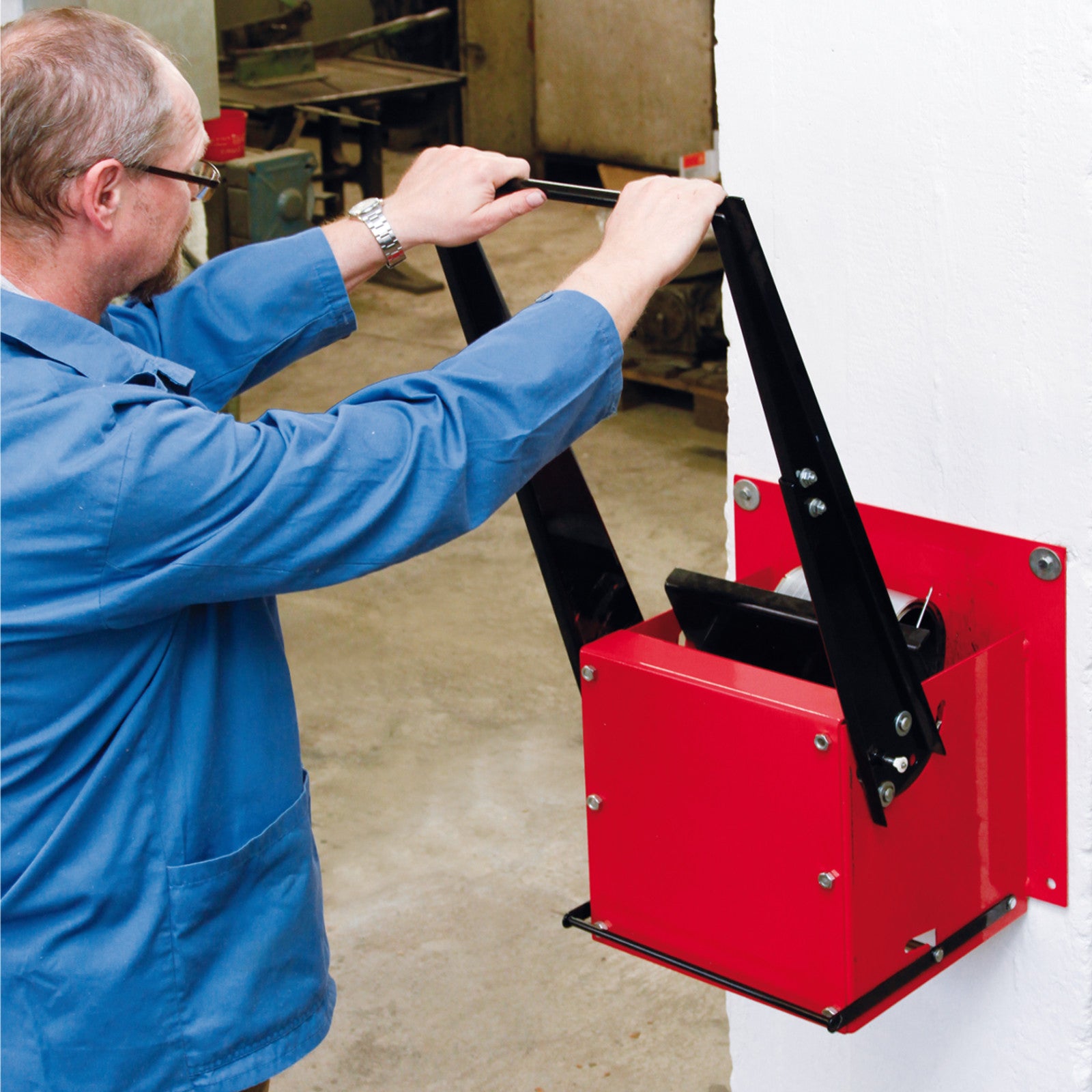 Trash Cans – Industrial press crusher for large metal cans - Carlat