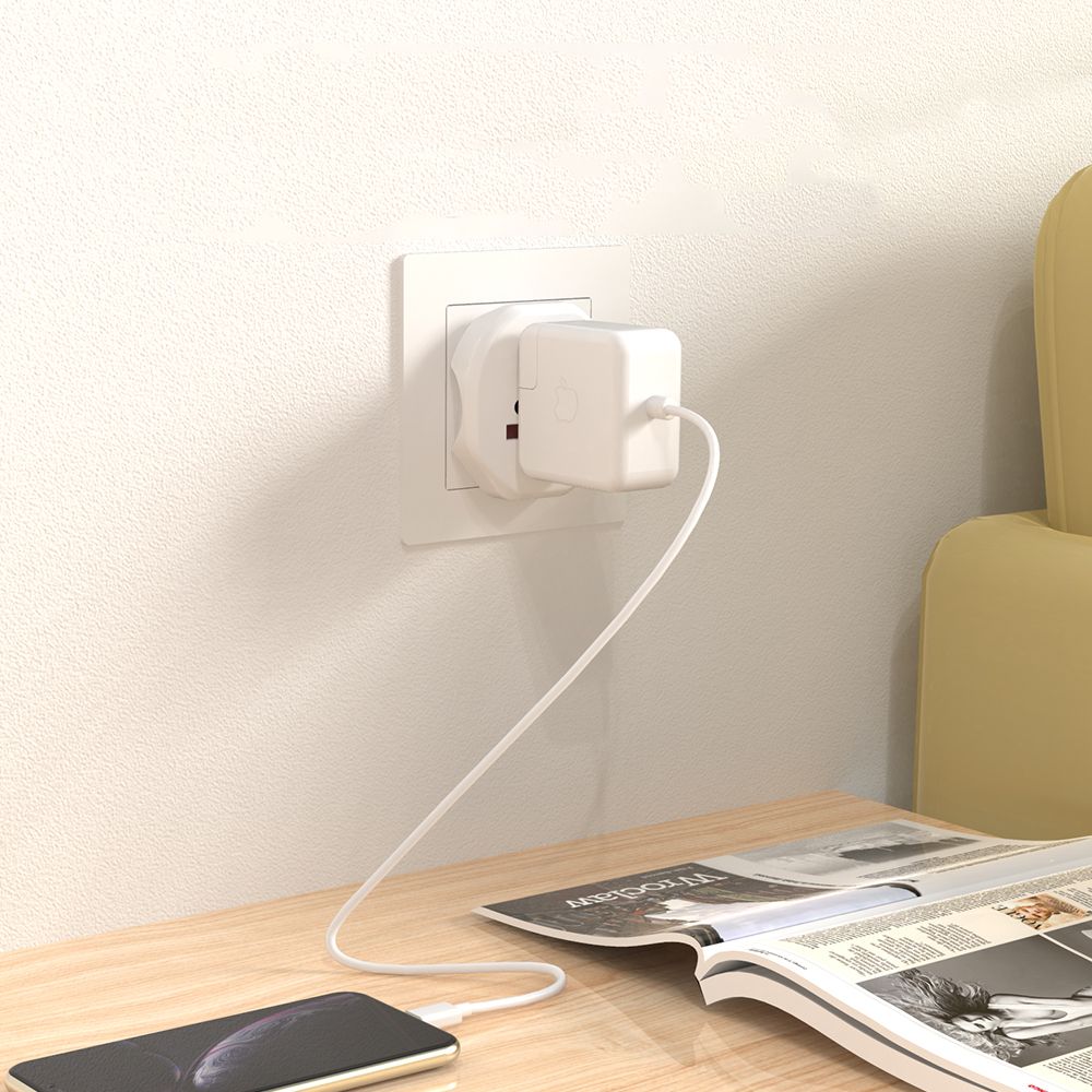 UK/US/AU/FI/CN-1/CN-2 to EU travel adapter - white - Carlat