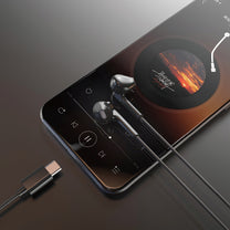 USB-C 1.2m wired in-ear headphones - black - Carlat