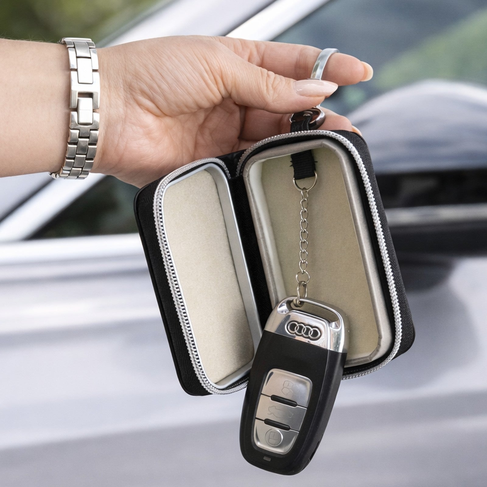 Vehicle Parts & Accessories – Anti-theft case for car keys - Carlat