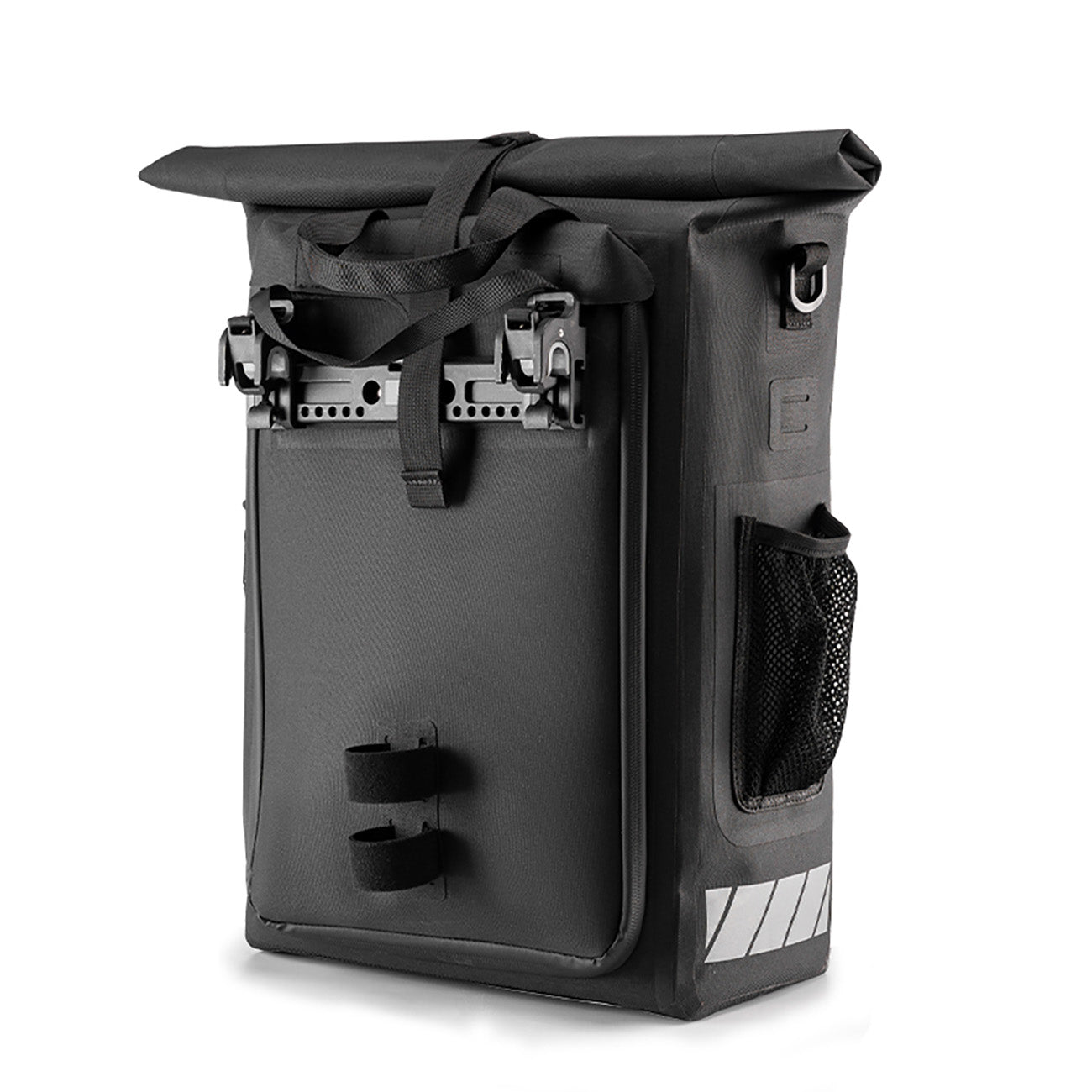 Waterproof bicycle bag with backpack function with helmet hook, 18 liters - black - Carlat