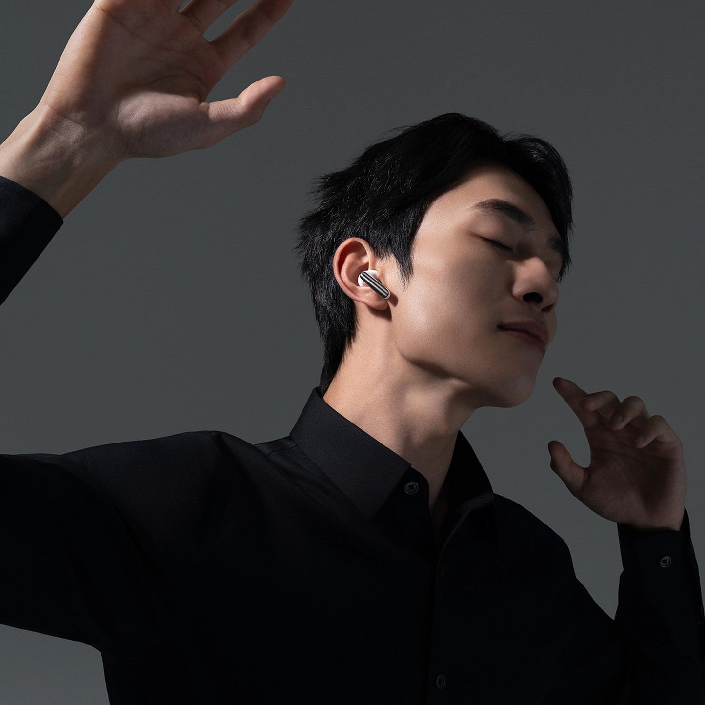 Wireless in-ear headphones with LDAC and ANC noise reduction - Carlat