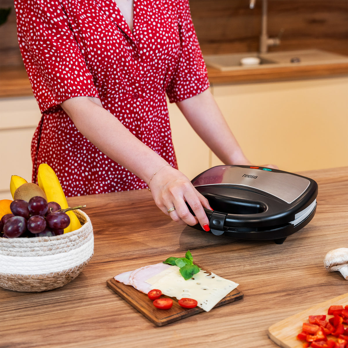 Teesa Toasters and Toast Makers – 3-in-1 Toaster with Ceramic Plates – image 8