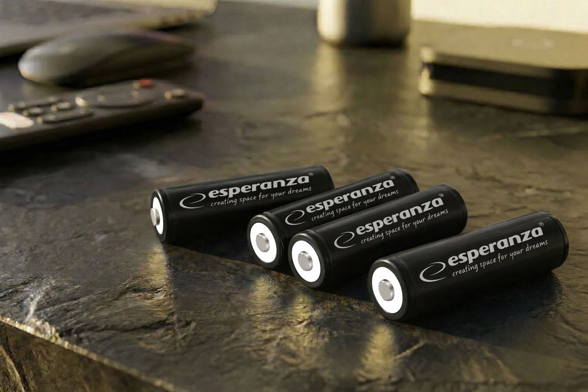 Esperanza EZA106 Esperanza Ni-MH AA Rechargeable Batteries, High-Capacity 2600mAh, 4-Pack, Black – image 3