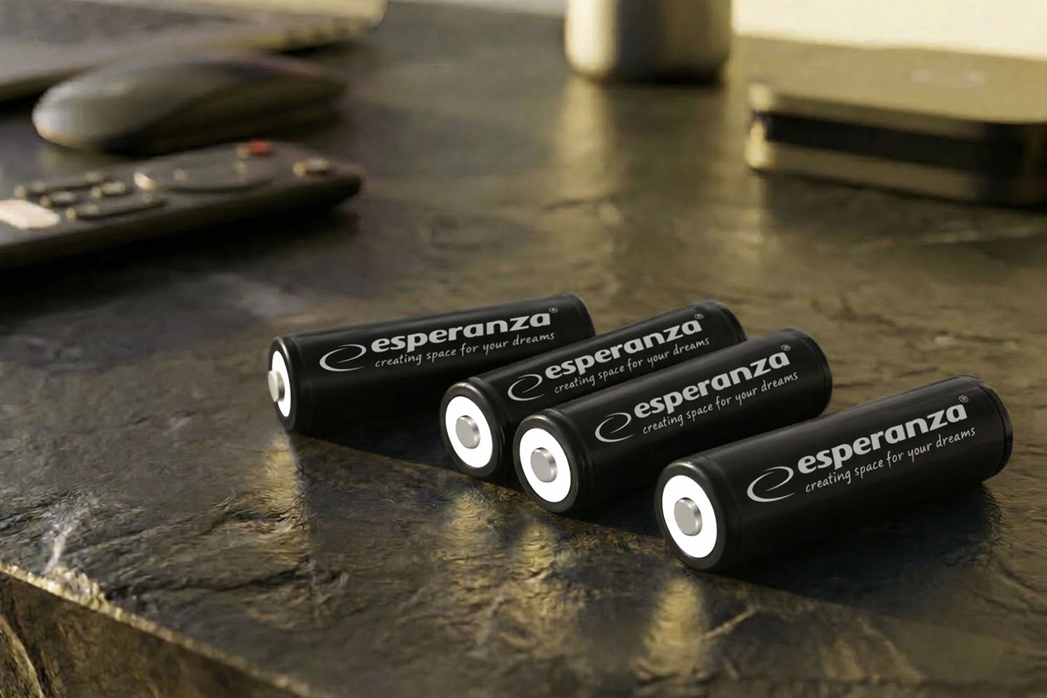 Esperanza EZA106 Esperanza Ni-MH AA Rechargeable Batteries, High-Capacity 2600mAh, 4-Pack, Black – image 3