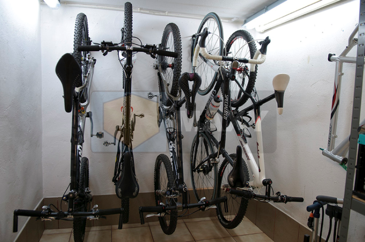 TRIZAND Bicycle hangers and holders – Bicycle rack – image 2