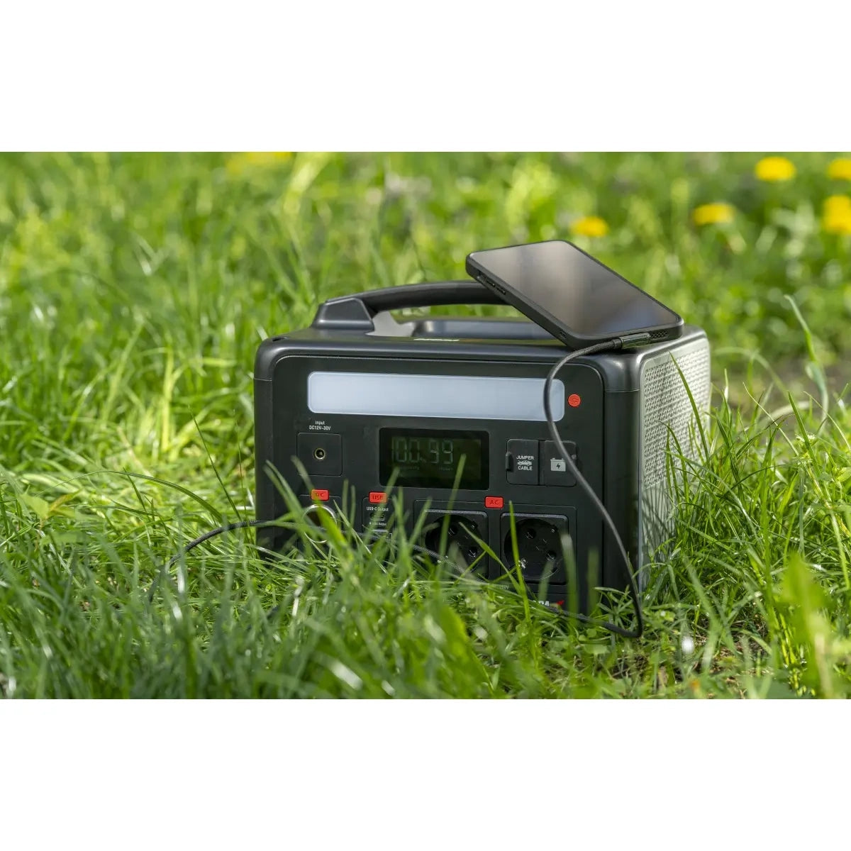 Dedra Emergency and Portable Power Sources – 600-watt power station – image 10