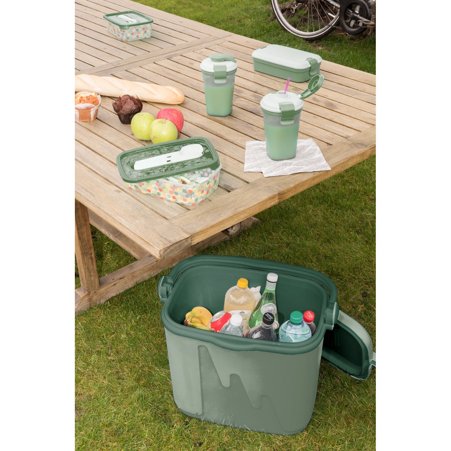 Curver Travel refrigerators and coolers – Curver 10L Green Portable Cooler – image 2