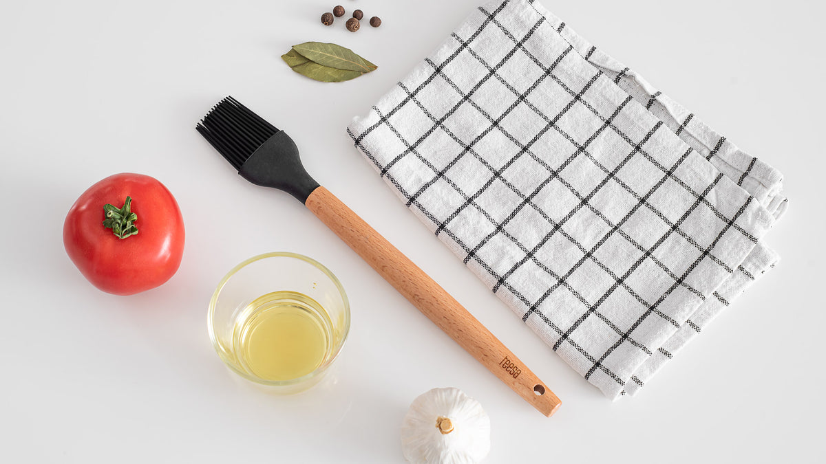 Teesa Serving Food – Paintbrush – image 3