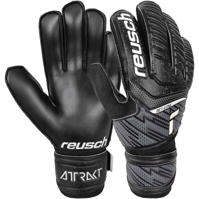 Goalkeeper gloves Reusch Attrakt Solid Jr 51 72 515 7700/8