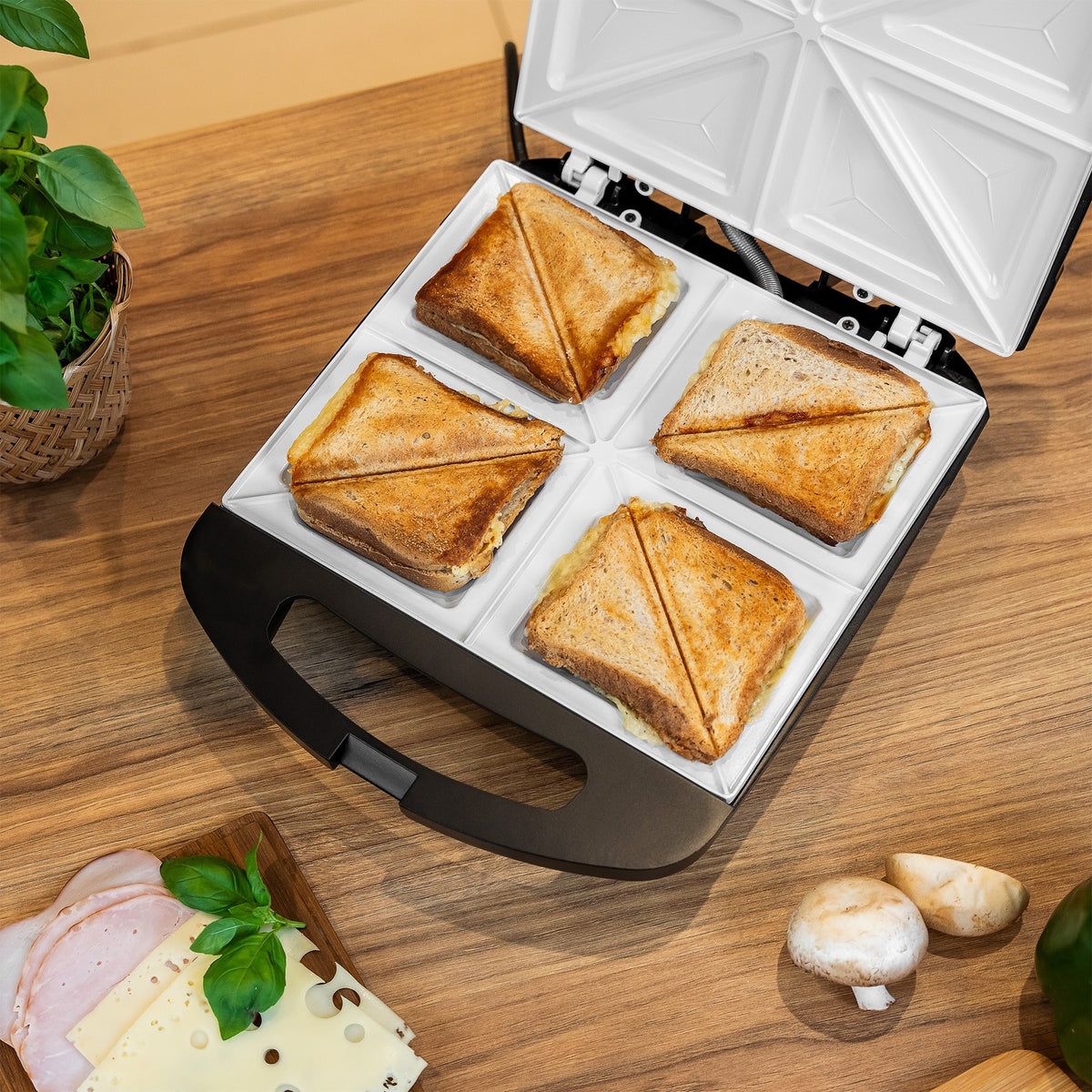 Teesa Toasters – Sandwich toaster with ceramic heating elements for 4 sandwiches – image 6