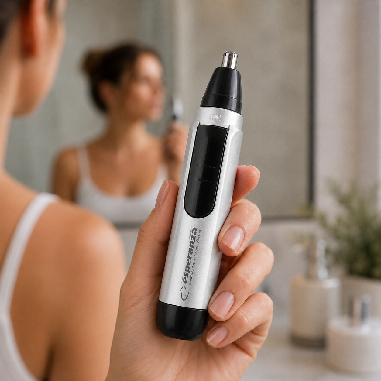 Esperanza Shavers – EBG004S Esperanza Spike Nose and Ear Trimmer, Silver – image 7